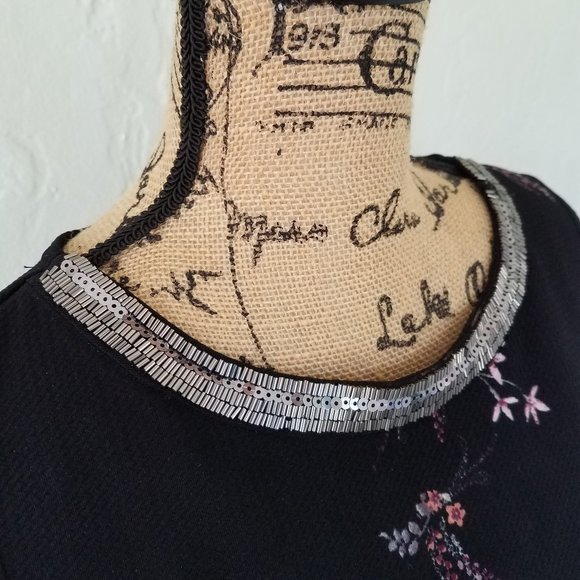 Floral Dress - Picture 5 of 8